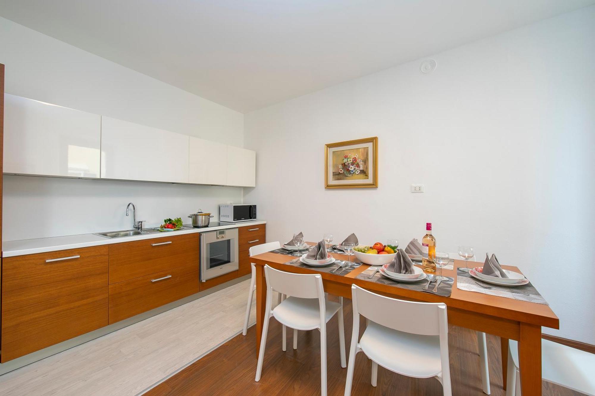 Residenza Rocca Del 4 - Happy Apartment *